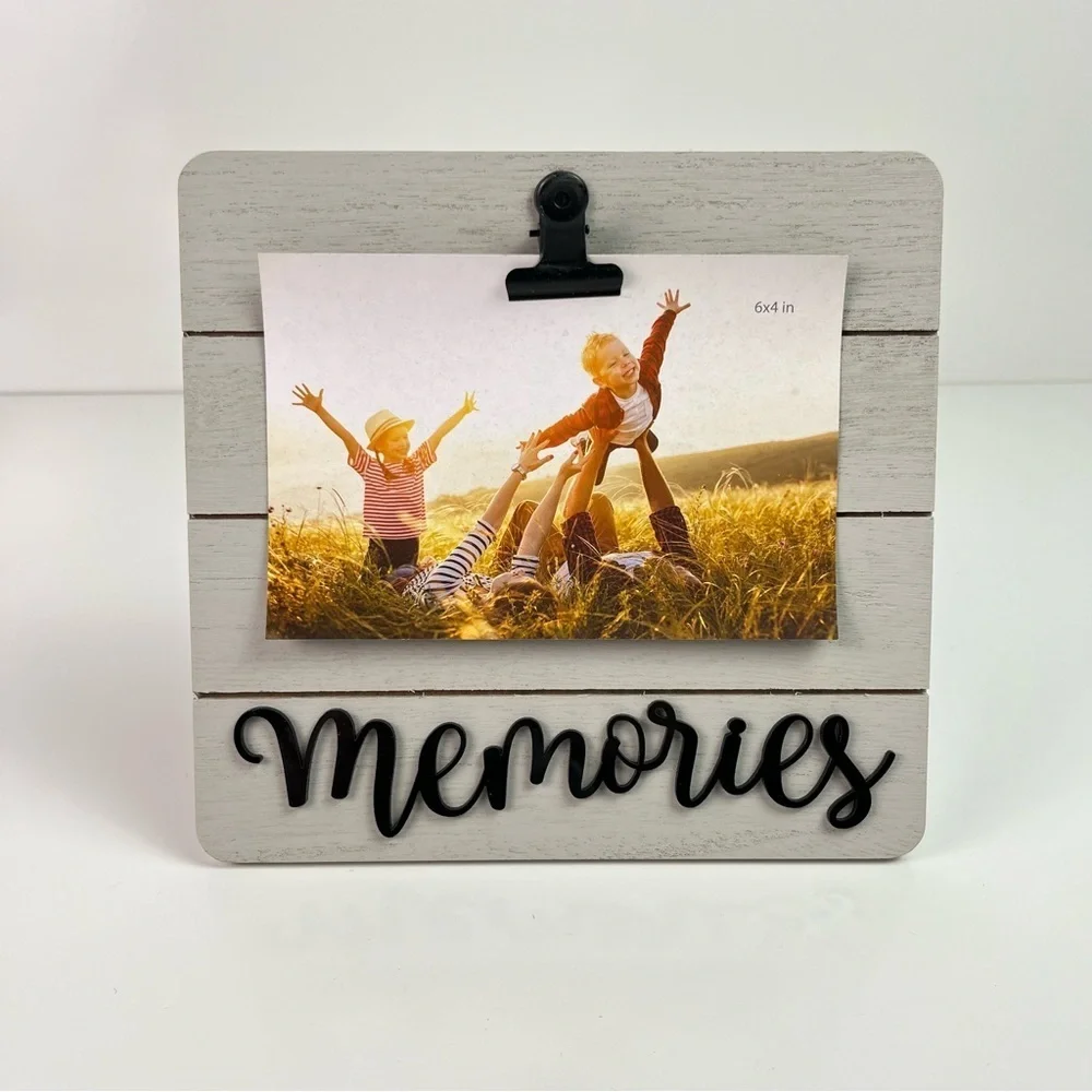 Gray Farmhouse Clip On Photo Frame w/ “Memories” Quote 4” x 6” Picture